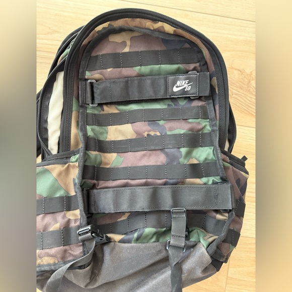 Nike - Camouflage Bookbag - Picture 2 of 8